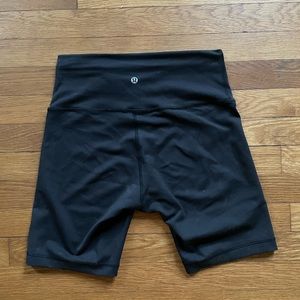 Lululemon Wunder Trains 8”